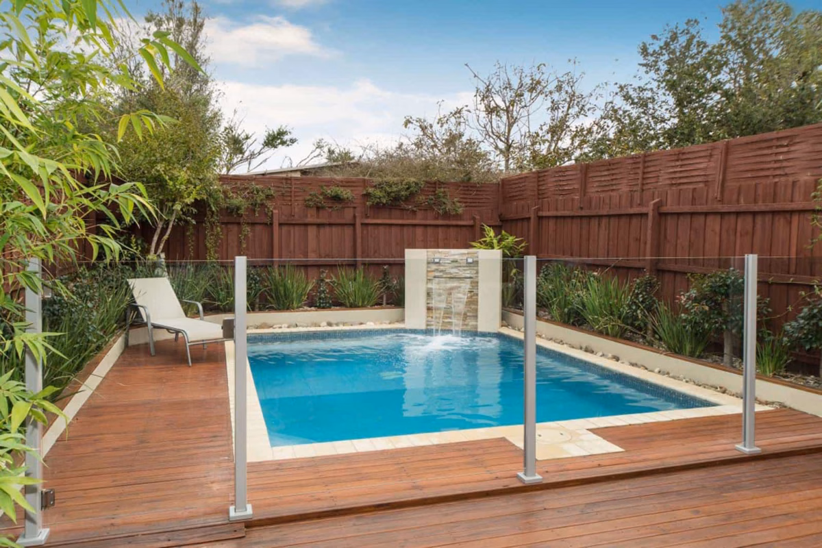 Semi-Frameless Glass Fencing